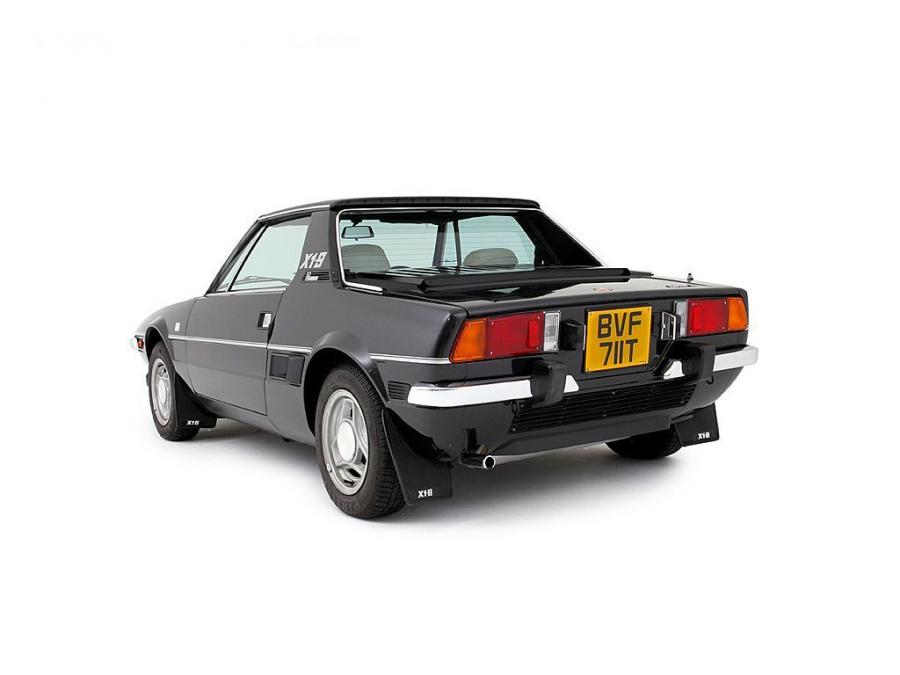  Fiat X1/9 1976 года  (UK) (фото 3 из 7)
